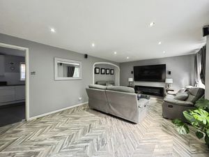 Photo 18- click for photo gallery